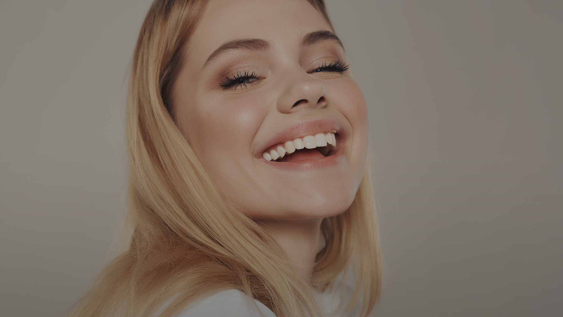 Hollywood Dental Smile GINZA